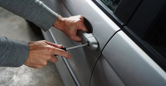 Tips om auto-inbraak of autodiefstal te voorkomen