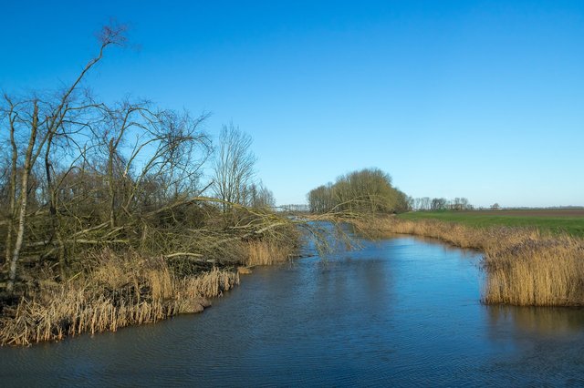 body-of-water-3067701_1280