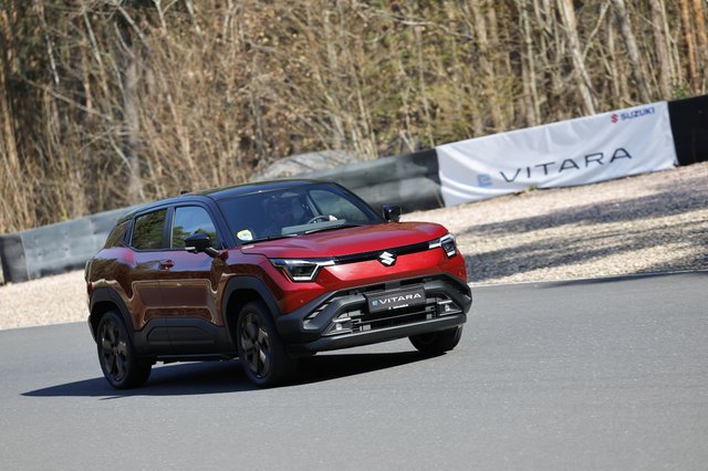 Suzuki-e-Vitara-14