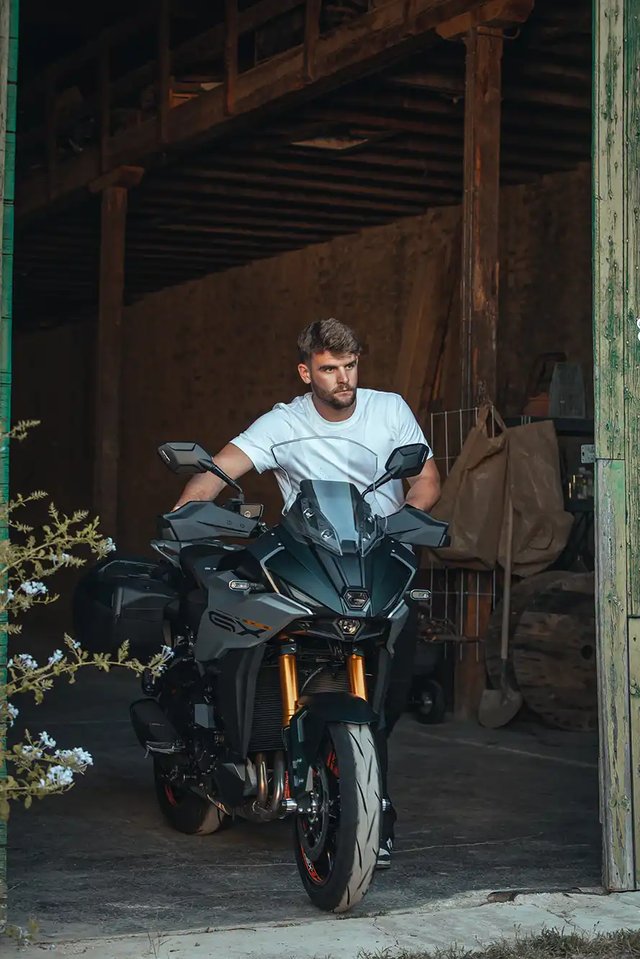 GSX-S1000GX_M4_3BikeStatics_and_Others_33