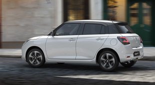 Nieuwe_Suzuki_Swift_wit_stad_zij