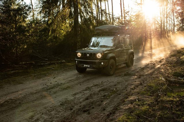 Suzuki_serious_about_fun_jimny